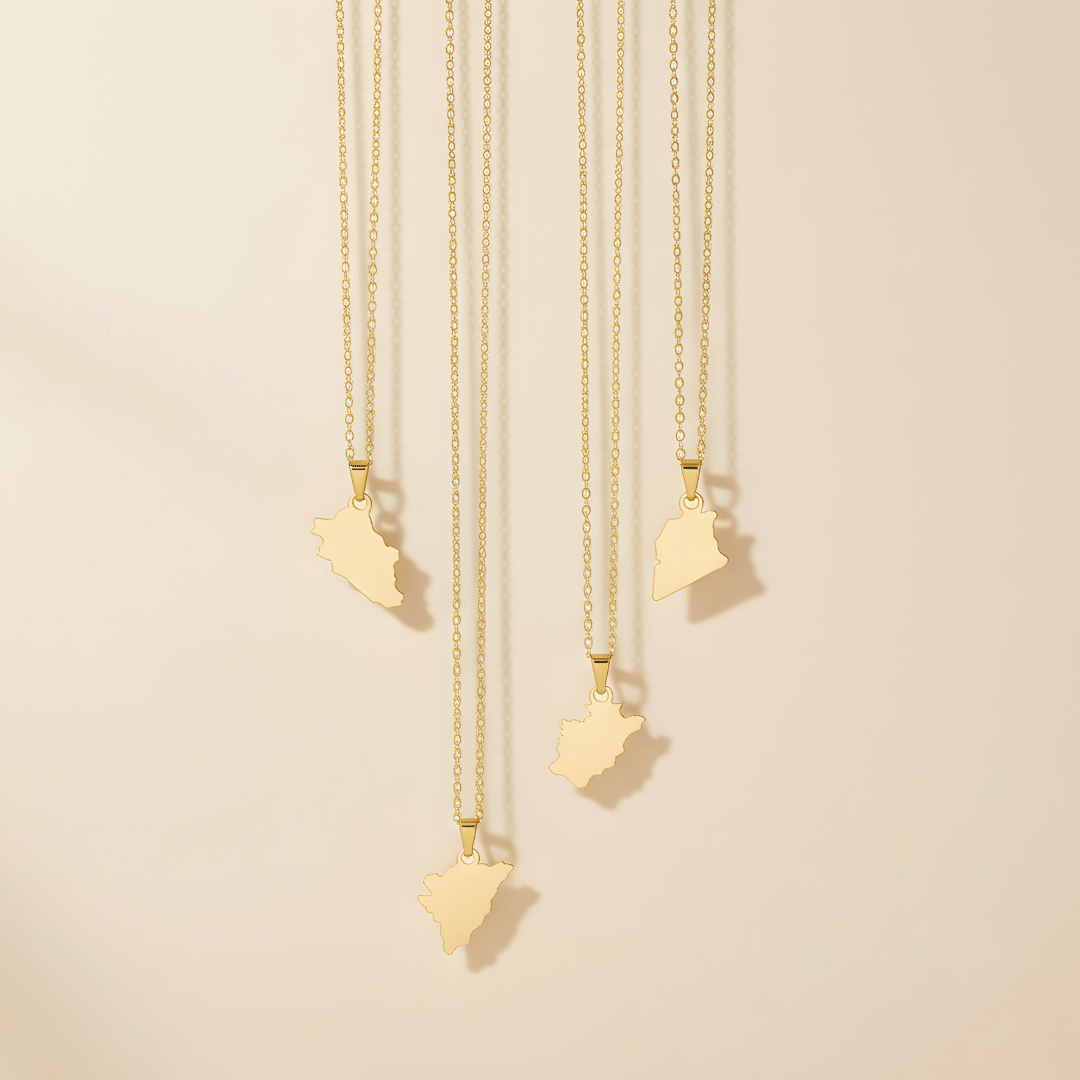 Country Map Necklace 18k