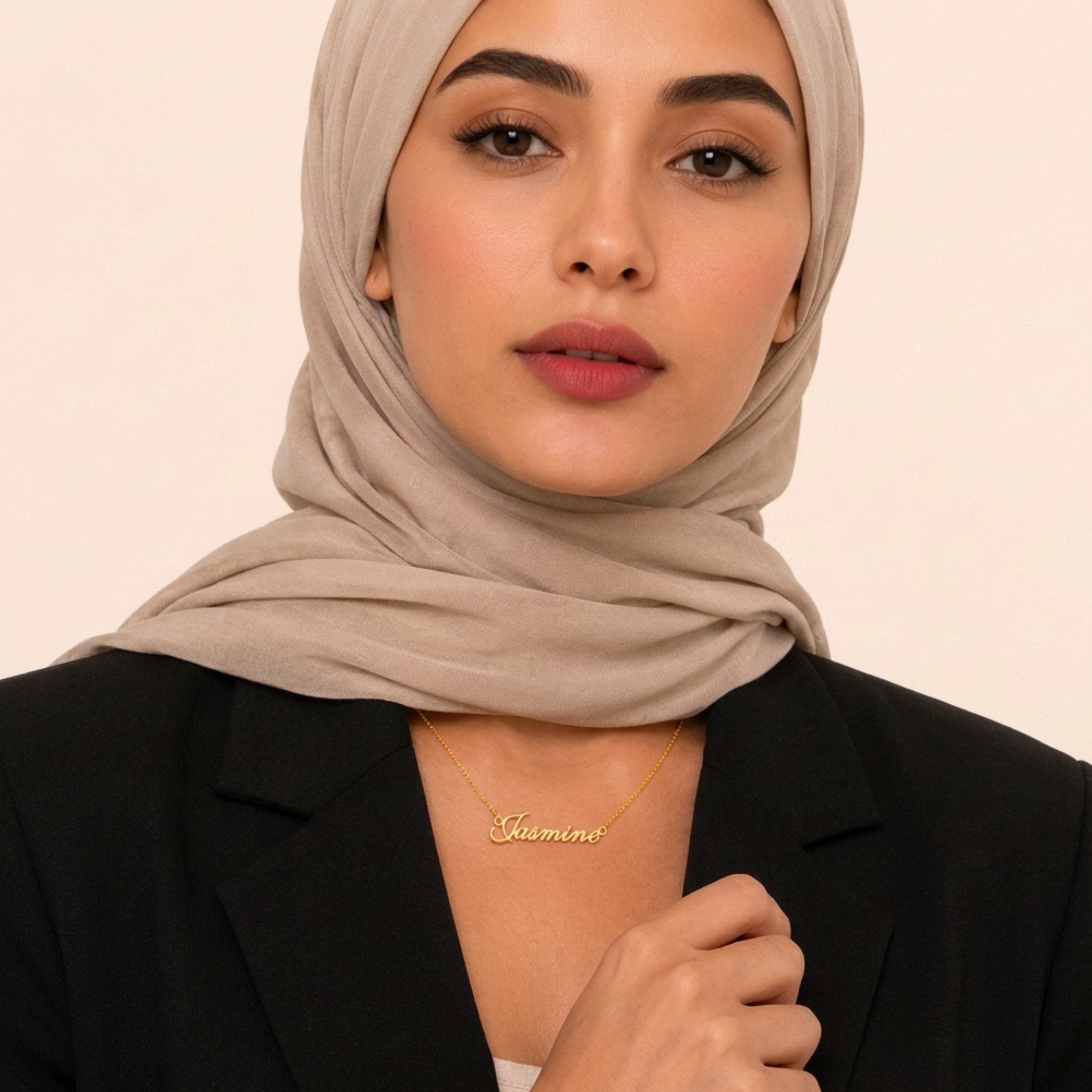 English custom name necklace